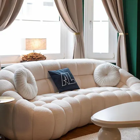 Emerald Design In *